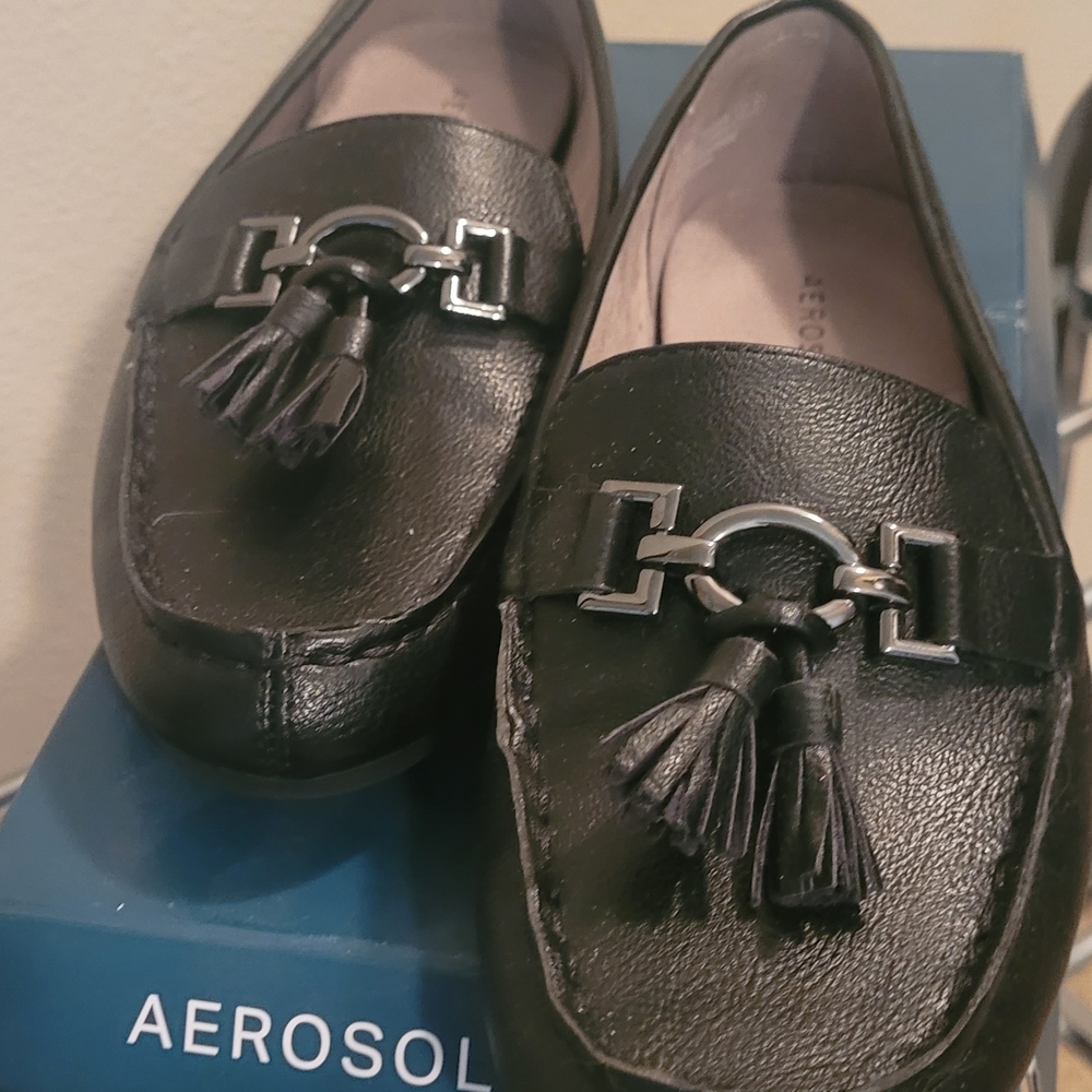AEROSOLES DEANNA Black Tassel Loafers Size 6.5